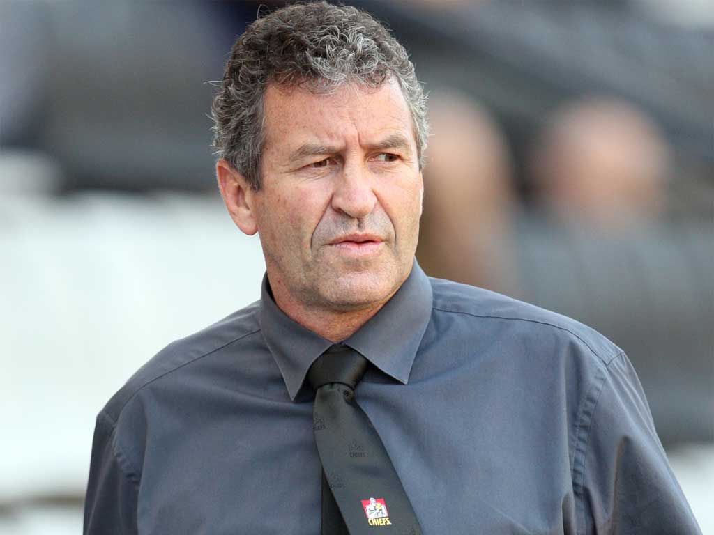 Wayne Smith has turned down the chance to join the England set-up