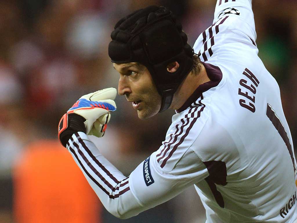 <p><strong>CHELSEA</strong></p>
<p><strong>Petr Cech</strong></p>
<p>Now back to his early Chelsea career best. Superb in deflecting Robben's shot on to post before saving spot-kick. 8/10</p>