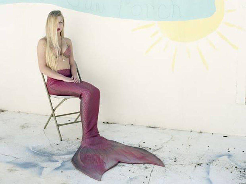 These shows tell Hans Christian Andersen's story of The Little Mermaid, with a cast of real-life mermaids