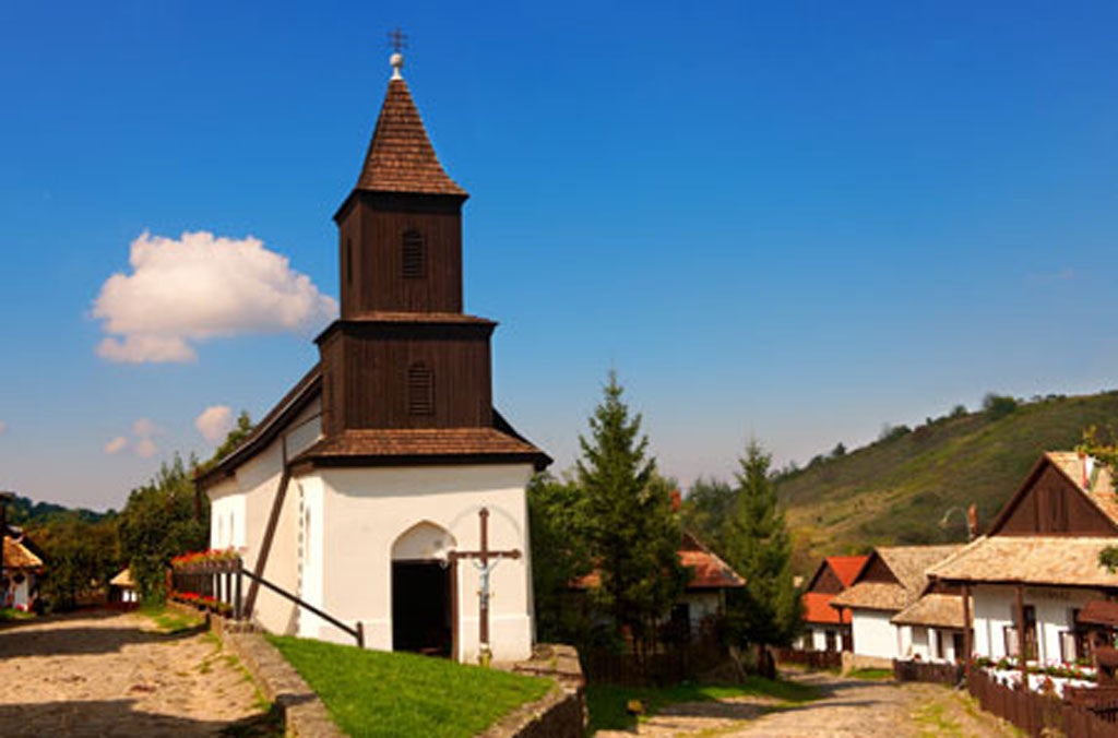 Luminosity: faith and folly in a Hungarian village