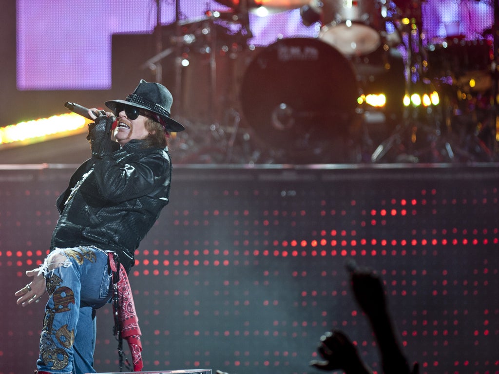 Guns N' Roses three-hour set wasn't worth the wait