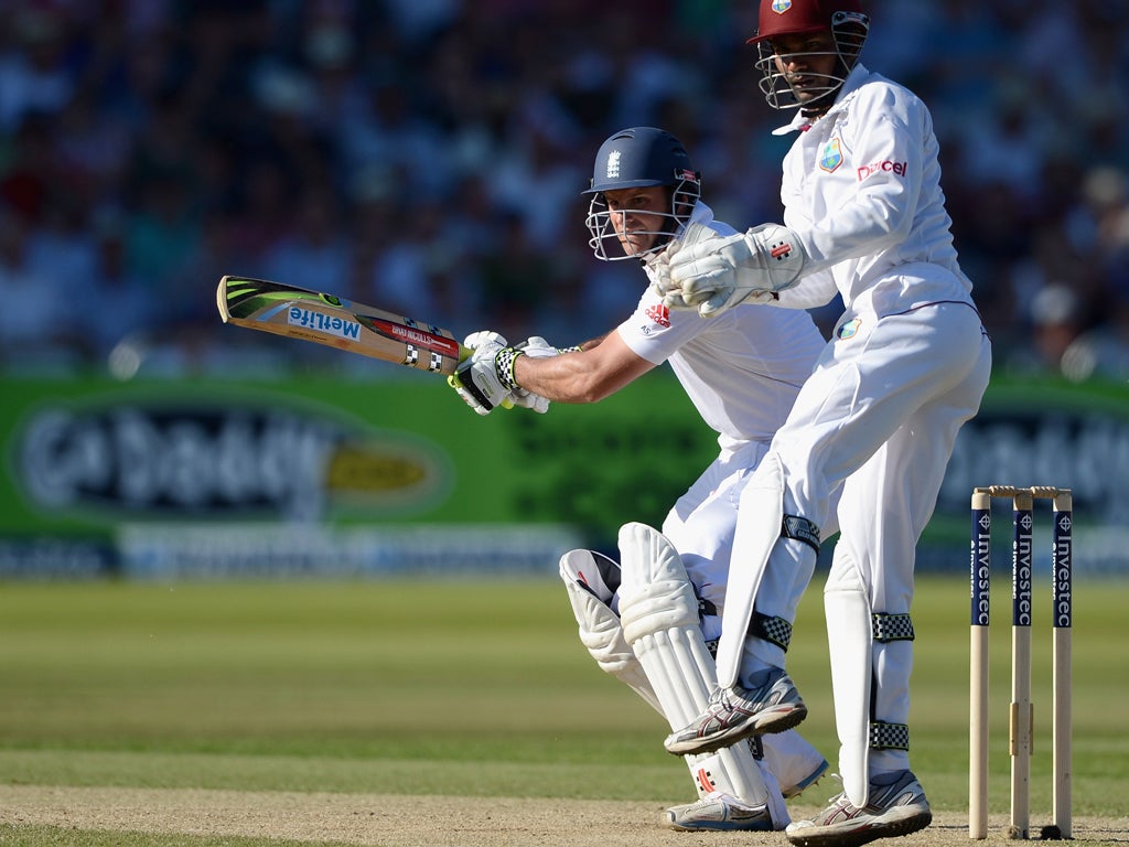 Andrew Strauss bats at Trent Bridge