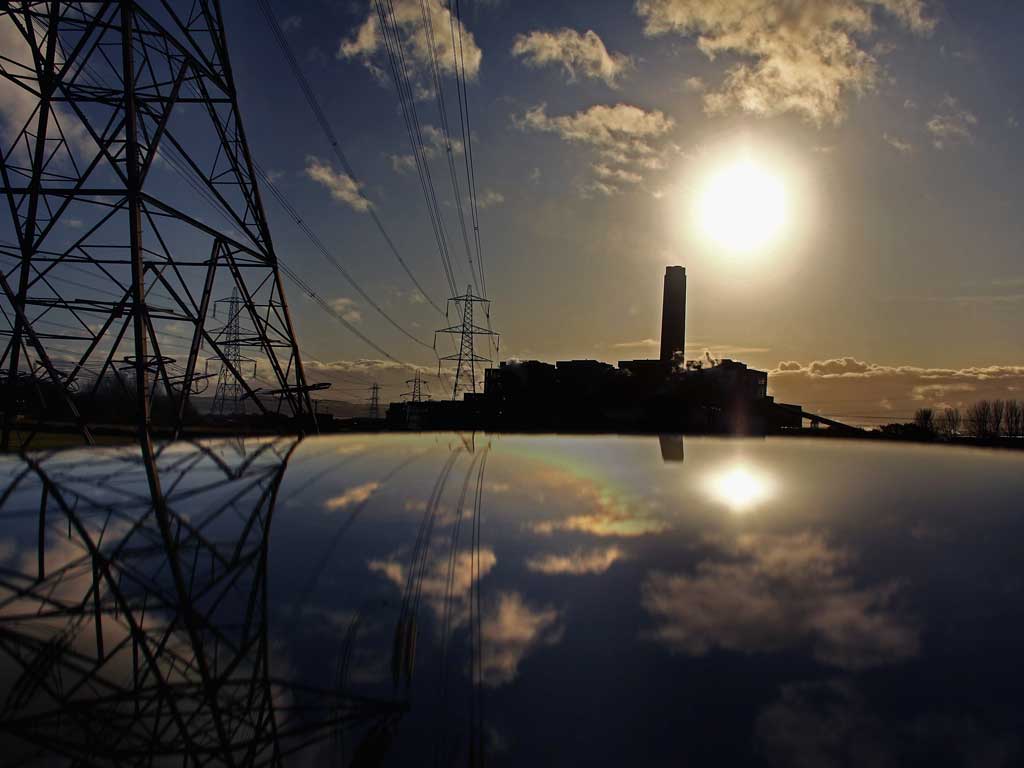 Sunset over Longannet: Existing coal-fired power station and the site of a proposed pilot project, cancelled in 2011