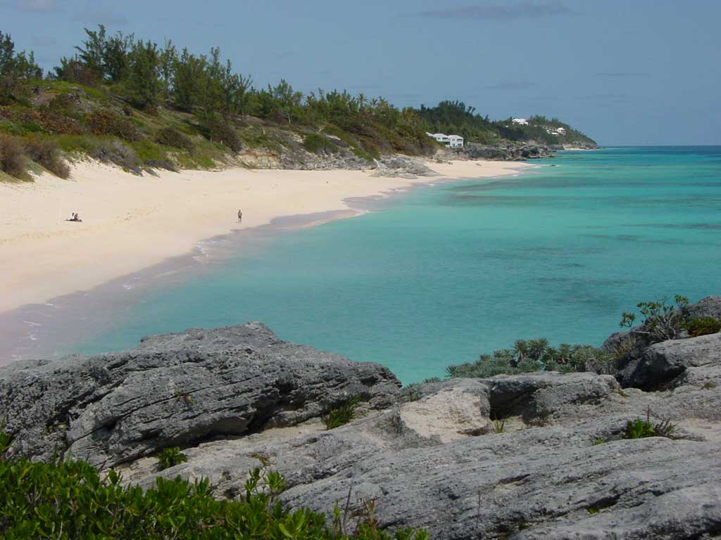 High angle:Warwick Long Bay on the south shore