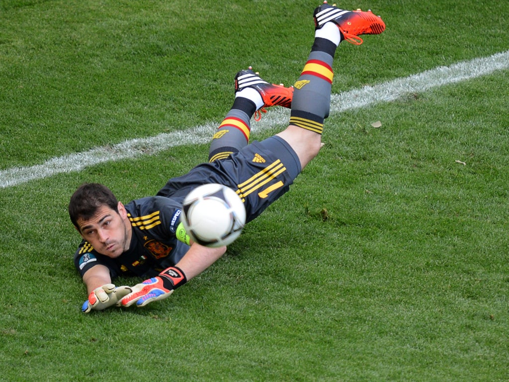 <b>Iker Casillas </b><br/> Busier of the two goalkeepers in the first half. Had little to do for the most part but could have made himself bigger as he was beaten by a measured finish from Di Natale. 7/10