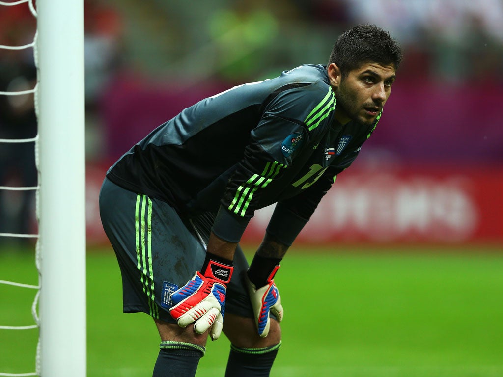 <b>Michalis Sifakis: </b>  Ultimately had very little to do in the game but read the game well at the back and made one important low save in the second half. 6