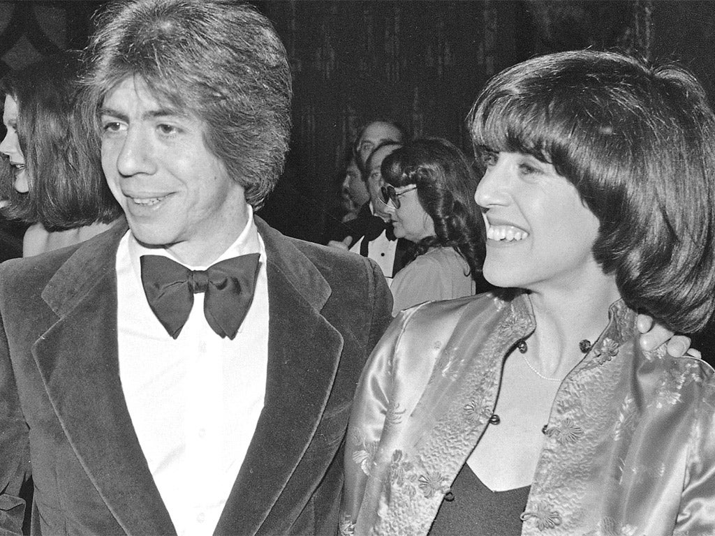 Ephron in 1978 with her second husband, Carl Bernstein, whose infidelities inspired 'Heartburn'