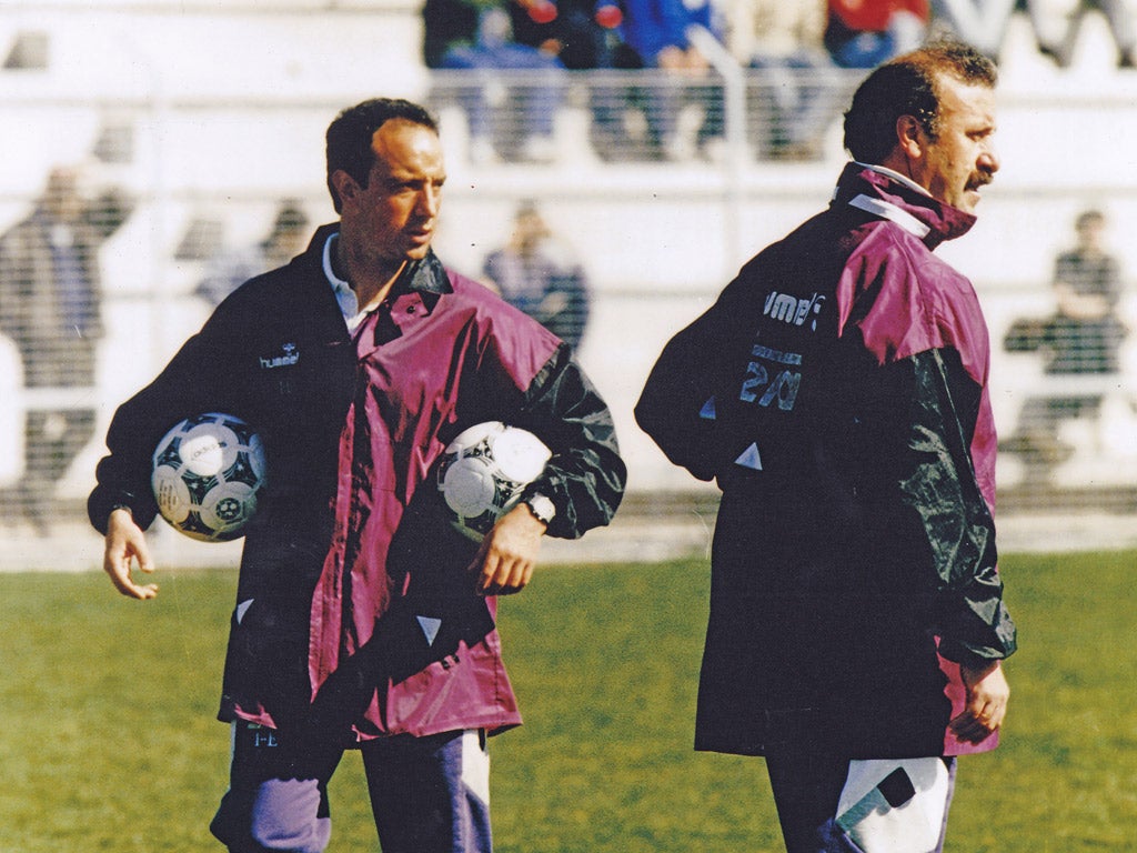 Rafael Benitez on the training ground with Del Bosque