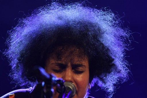 Kimya Dawson with the Moldy Peaches in 2008