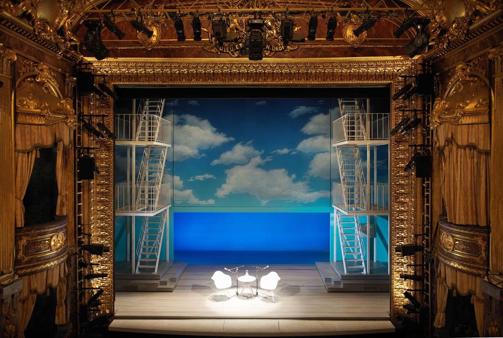 Theatre Royal, Haymarket, London

<p>The inscription 'Dieu et Mon Droit' is our monarch's motto, referring to the right of the monarch to govern. This stage was set up for an interview with Wole Soyinka, the Nigerian Nobel Laureate.</p>
