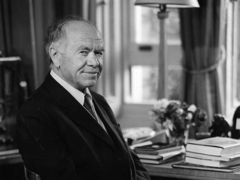 Developers and the National Trust are battling over newspaper tycoon Lord Beaverbrook's former house