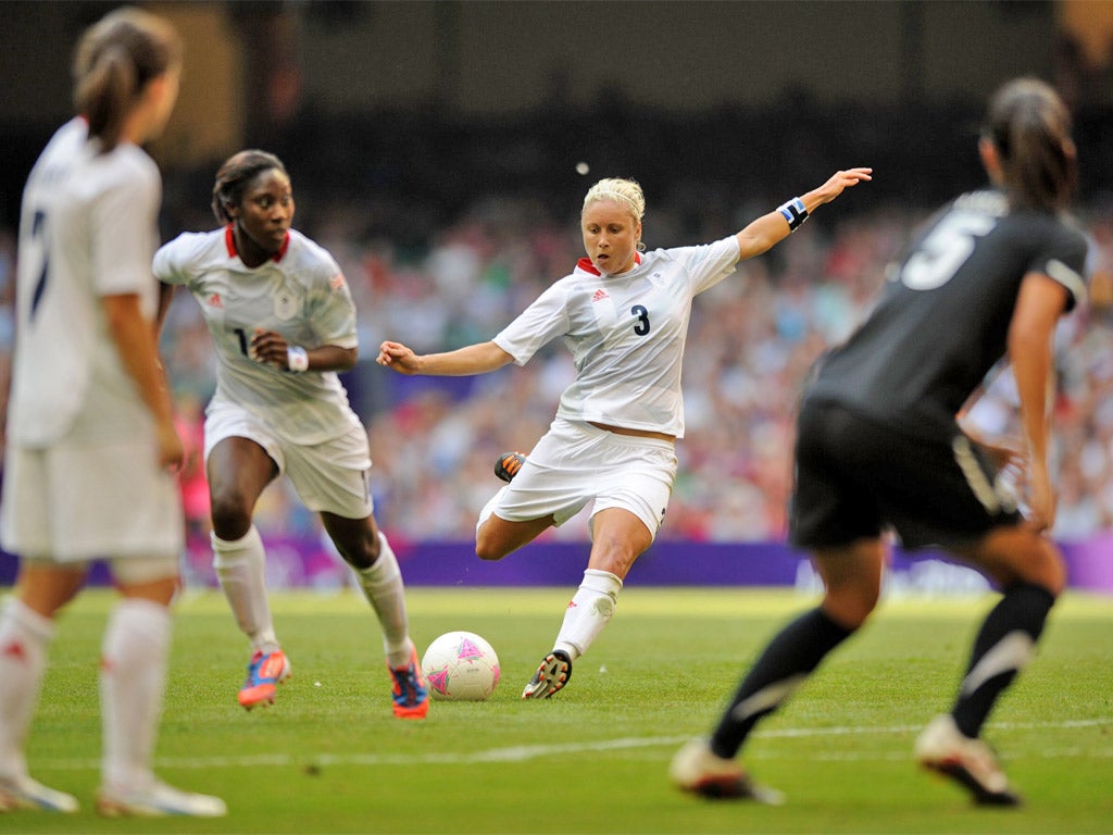 Stephanie Houghton scores Great Britain’s only goal