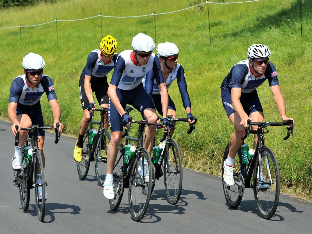 Cavendish, Wiggins, Froome, Millar and Stannard go for a spin before today's men's road race when they will hope to steer Cavendish to gold