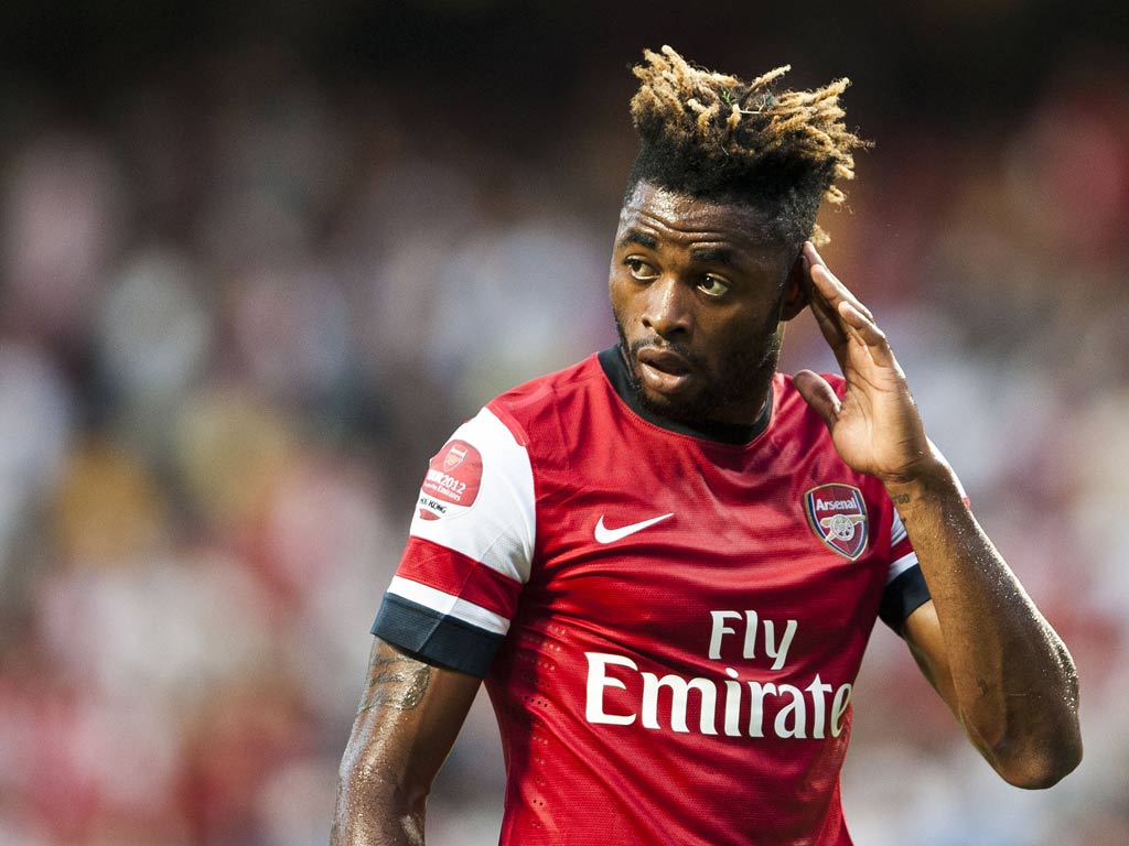 Arsenal midfielder Alex Song