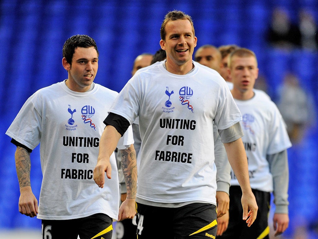 Bolton's Kevin Davies shows his support for Fabrice Muamba, who was forced to retire this week