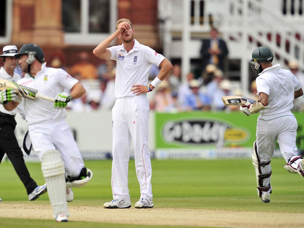 England's Stuart Broad (C) reacts during the fourth day of the third International Test cricket match between England and South Africa at Lord's