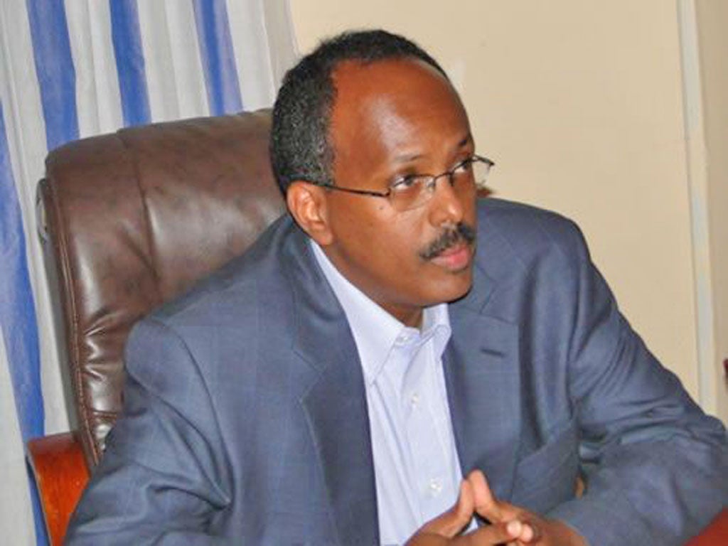 Main candidates - Mohamed Abdullahi Mohamed: The only recent
Prime Minister credited with doing any-thing after he got the army
and police paid on time. Now campaigns in Somali diaspora