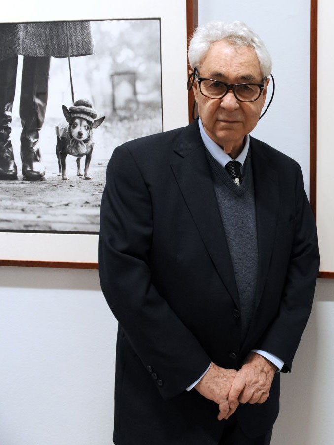 French-born US photographer Elliot Erwitt poses on Feb 2 2010, MIGUEL MEDINA/AFP/Getty Images