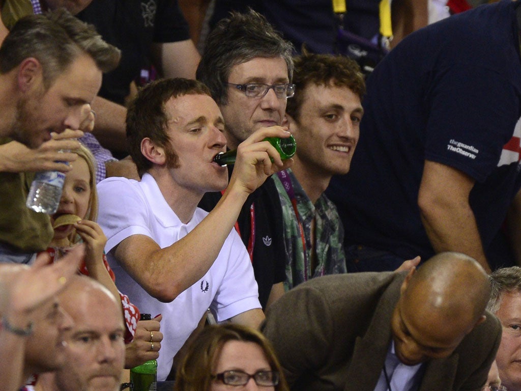 Wiggins takes in Olympic cycling at the Velodrome