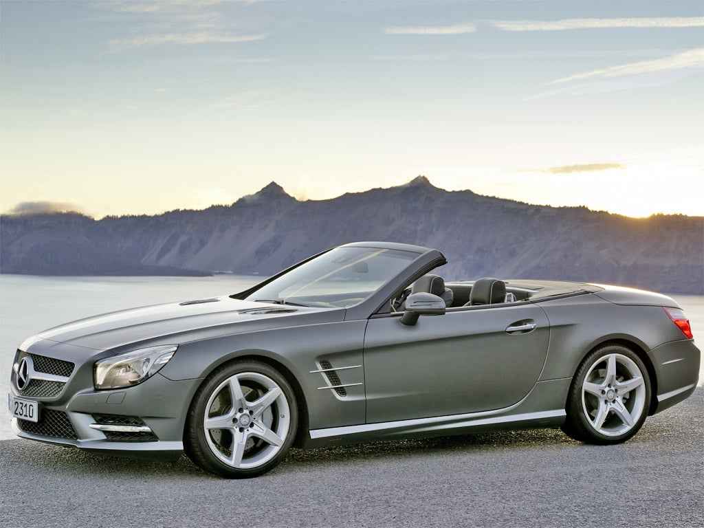 The Mercedes SL500 Roadster is perfect for covering miles quickly with a minimum of fuss