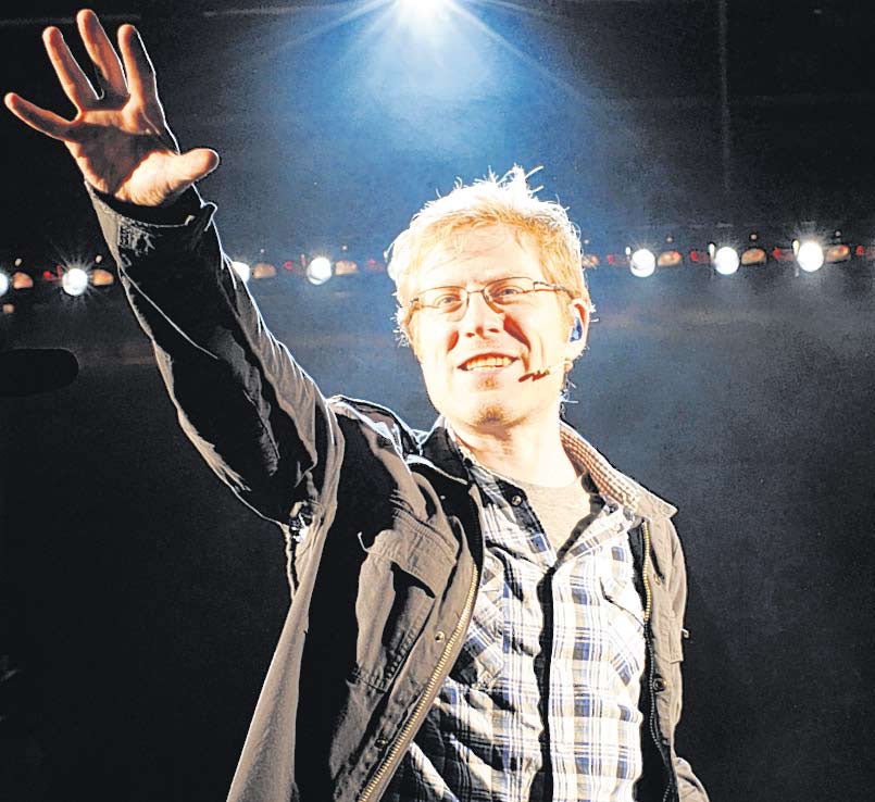 Time-warp atmosphere Anthony Rapp in ‘Without You’