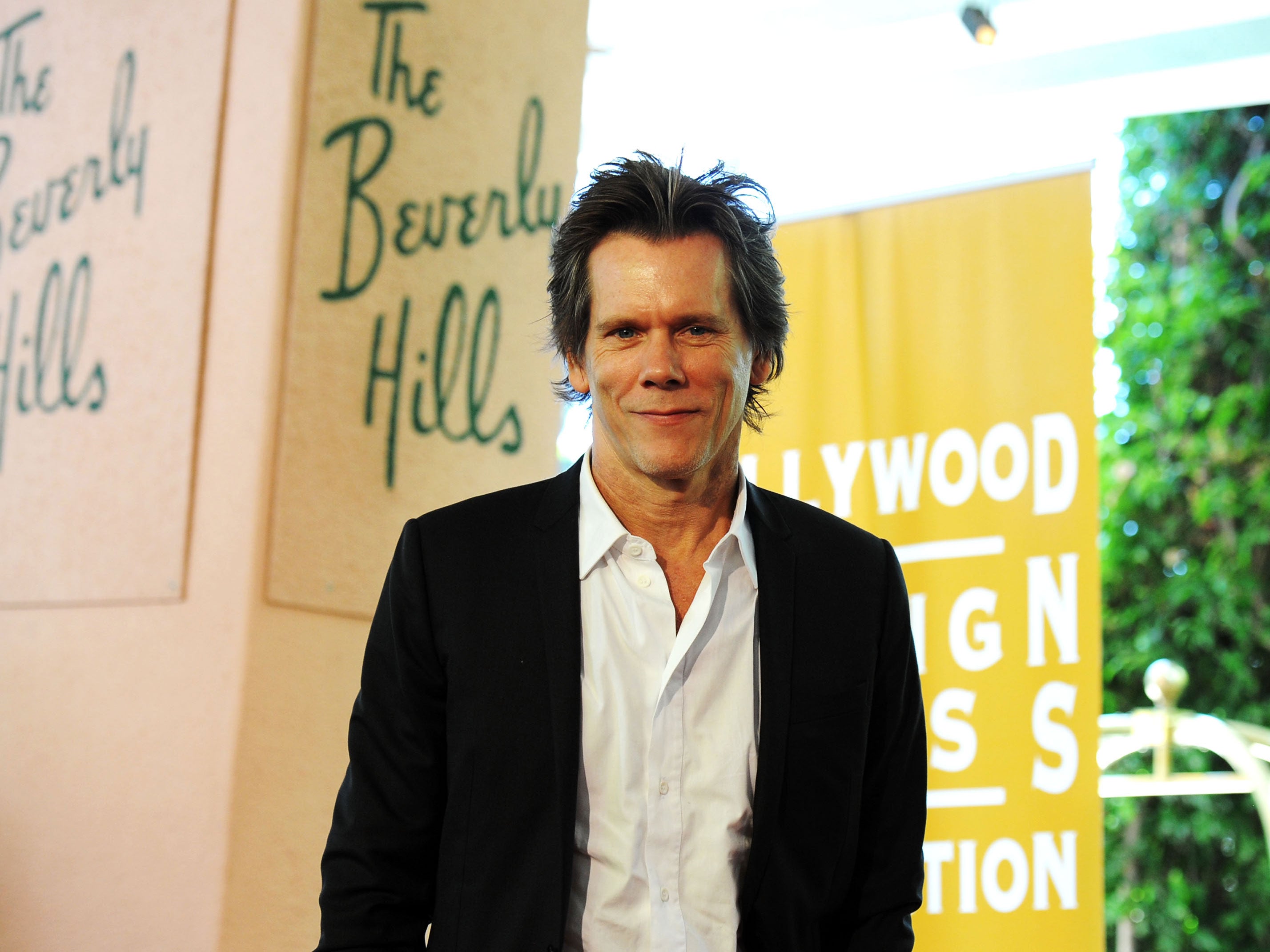 BEVERLY HILLS, CA - AUGUST 04: Actor Kevin Bacon arrives at The Hollywood Foreign Press Association's 2011 Installation Luncheon at Beverly Hills Hotel on August 4, 2011 in Beverly Hills, California.