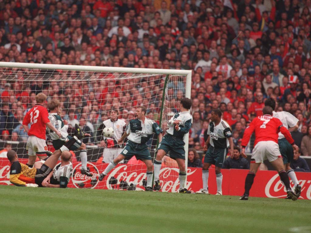 Eric Cantona scores the winner in the 1996 FA Cup final