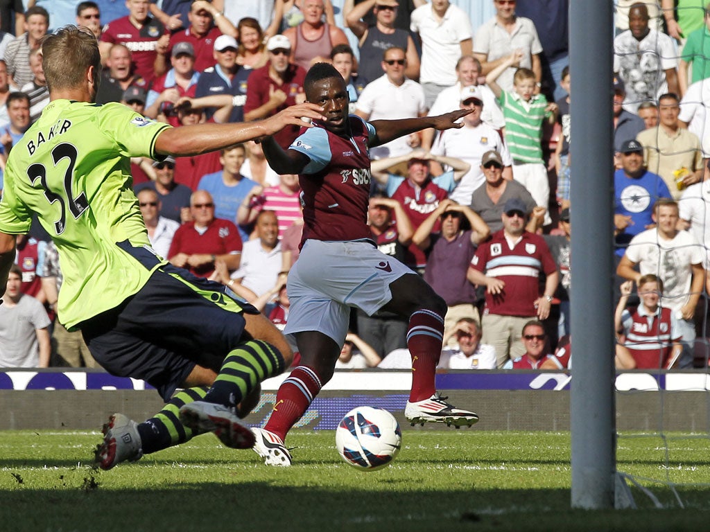 Modibo Maiga came close for West Ham after rounding the keeper only to have his shot blocked by Sunderland's Baker