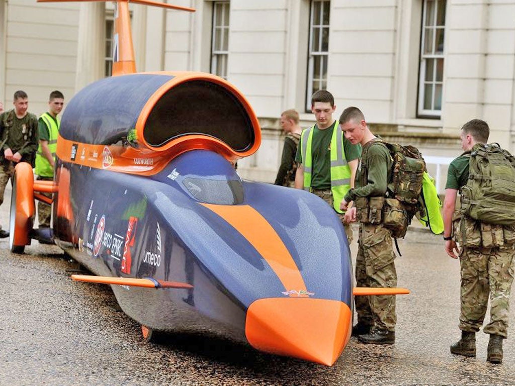 Bloodhound Project jet engine and hybrid rocket motor powered car
