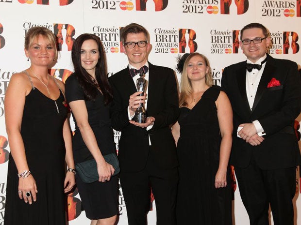 Maria Dudley, Victoria Pendleton, Gareth Malone, Eden Burrell and Paul Mealour with the Classic Brits single of the year award