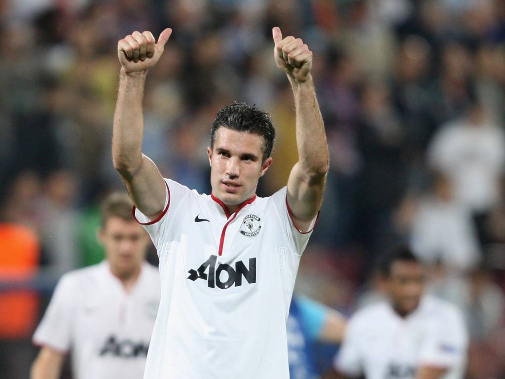 Van Persie celebrates his brace against CFR Cluj