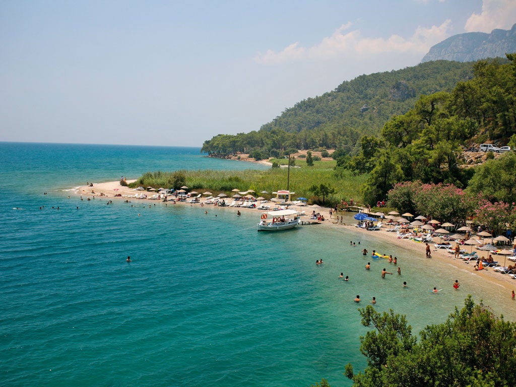 Family frolics: Akyaka