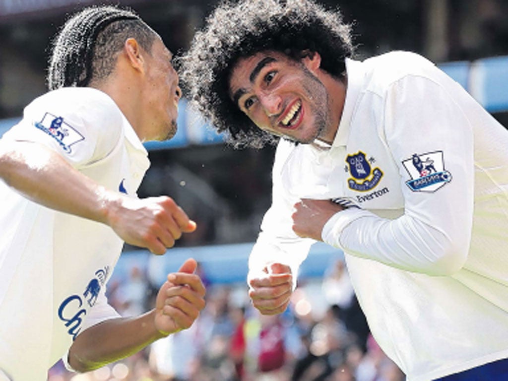 Happy days for Everton’s Fellaini (right) and Pienaar