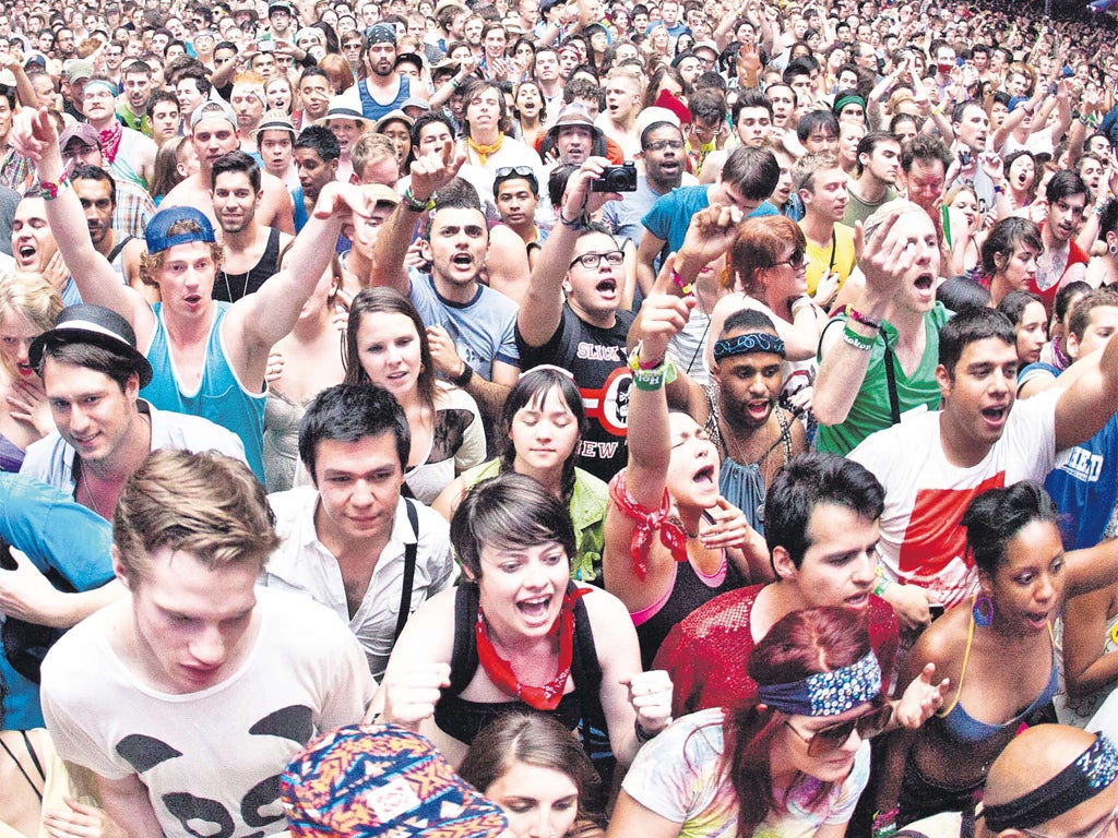 Hipster magic: down the front at Coachella