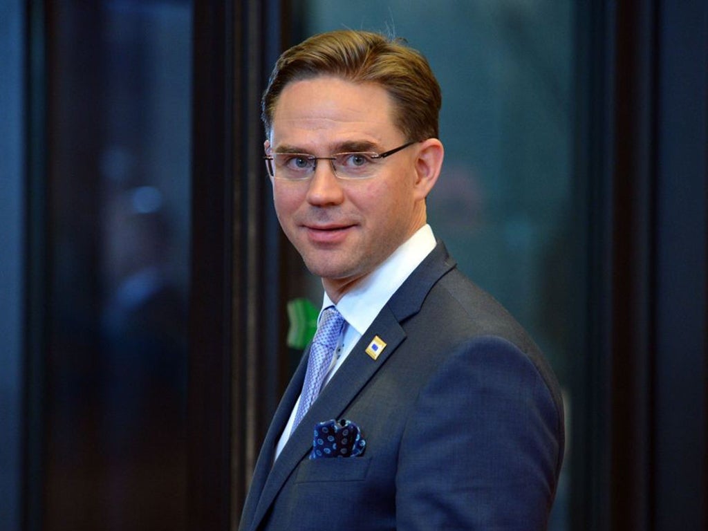 Security guards stopped a knife-wielding man from approaching Finnish Prime Minister Jyrki Katainen