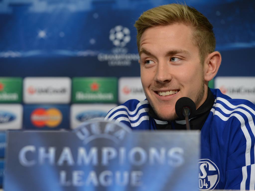 Schalke midfielder Lewis Holtby