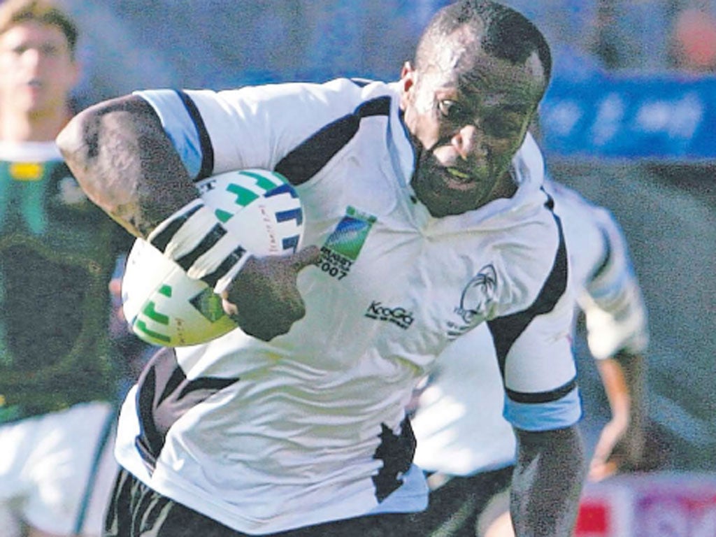 Sireli Bobo makes a break against South Africa at the 2007 World Cup