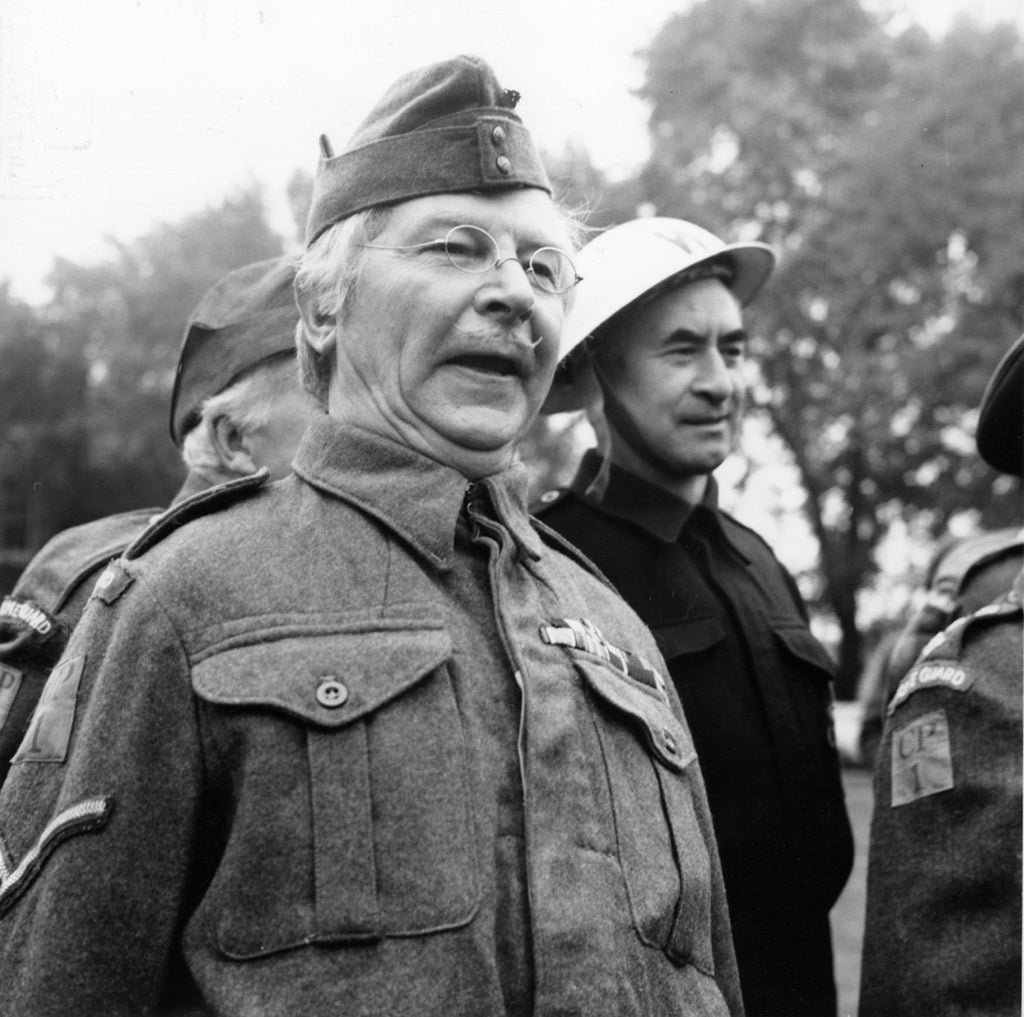 Dad's Army actor Clive Dunn has died aged 92