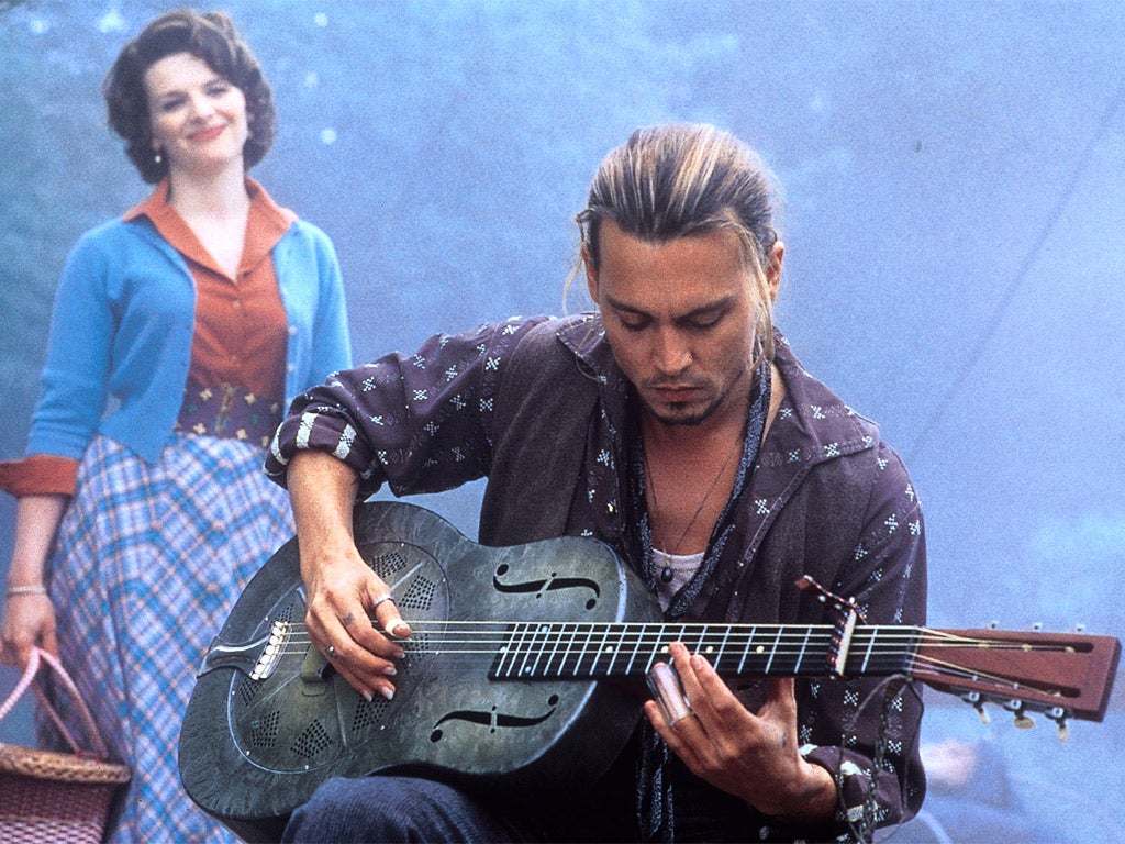 Juliette Binoche and Johnny Depp in the 2000's Chocolat