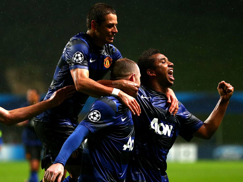 Wayne Rooney of Manchester United celebrates his goal