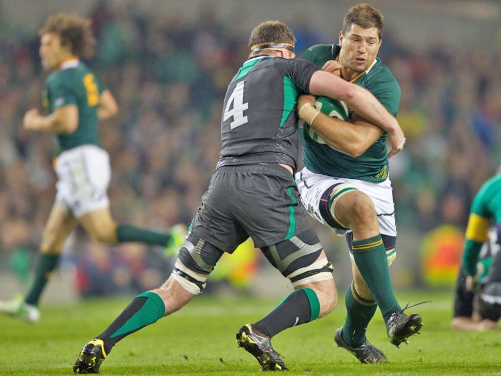 Spring-block: Ireland’s Donnacha Ryan challenges Williem Alberts