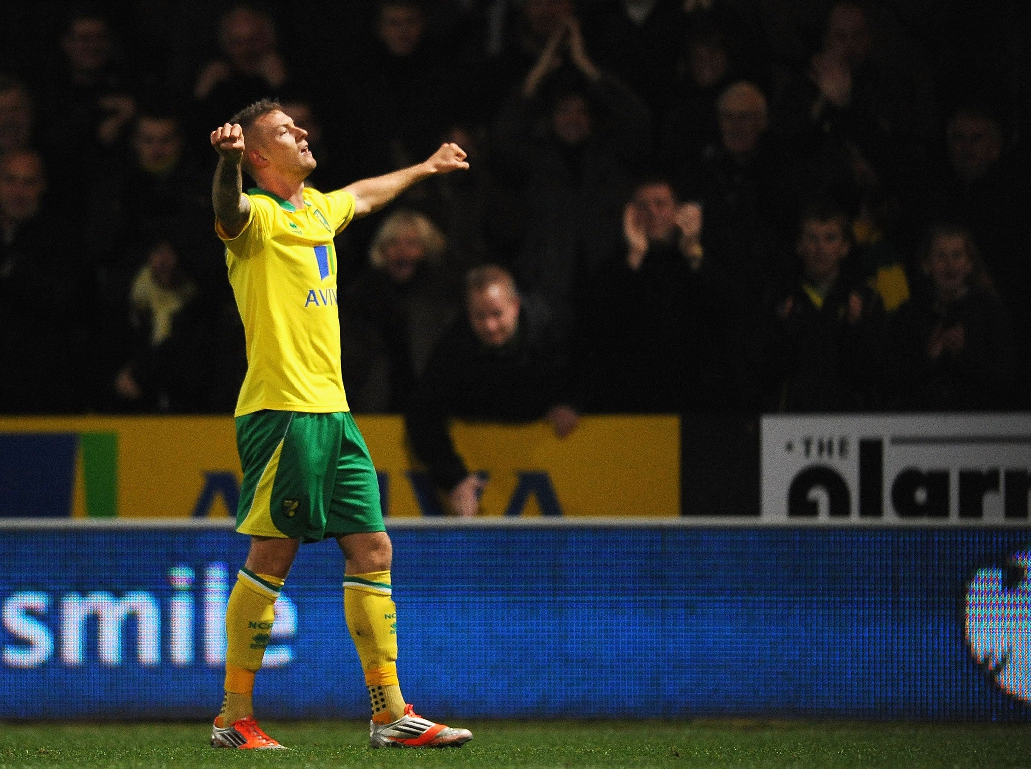 Anthony Pilkington celebrates his winning goal