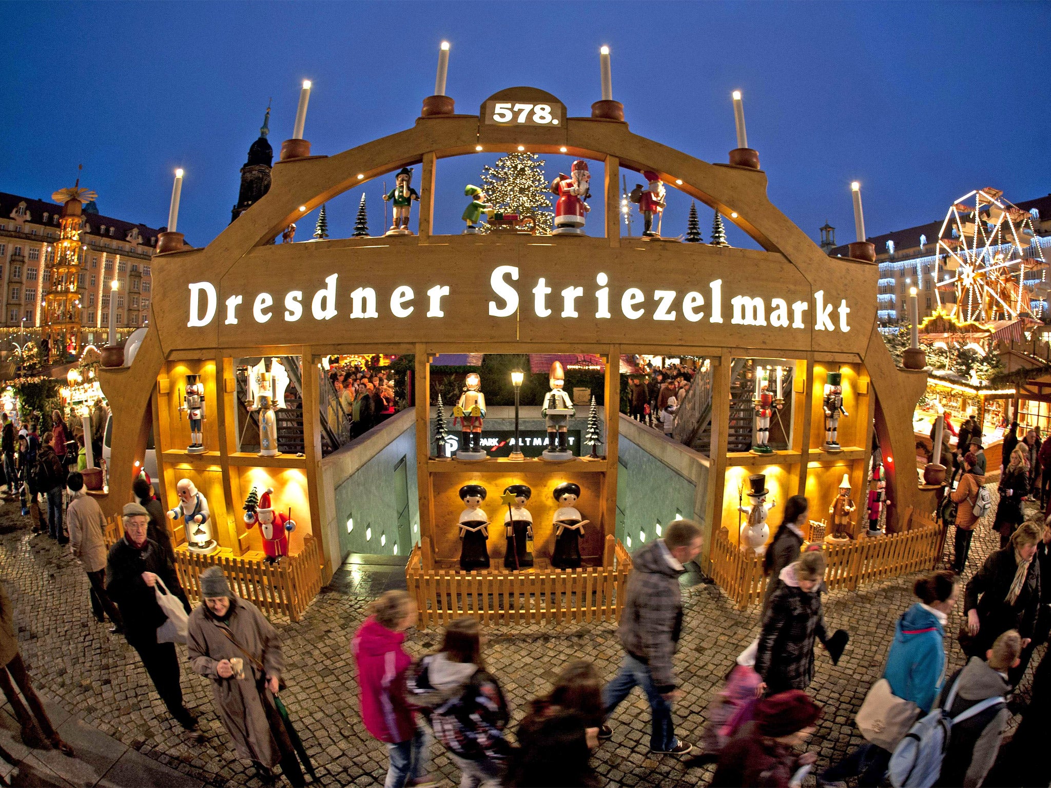 Opening day at the Striezelmarkt in Dresden, eastern Germany
