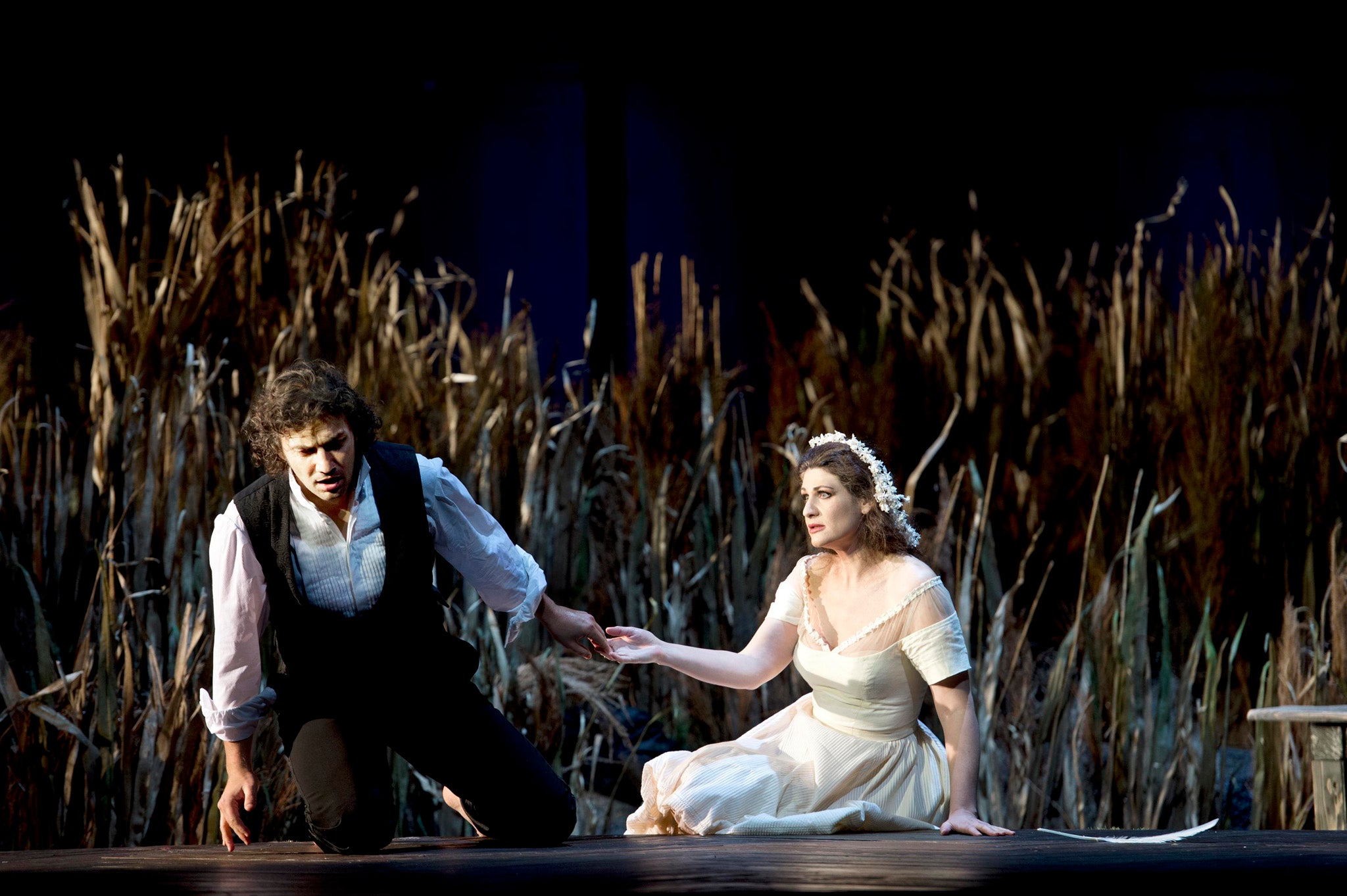 German tenor Jonas Kaufmann (L) and German soprano's Anja Harteros performs during rehearse at the La Scala opera Theater in Milan