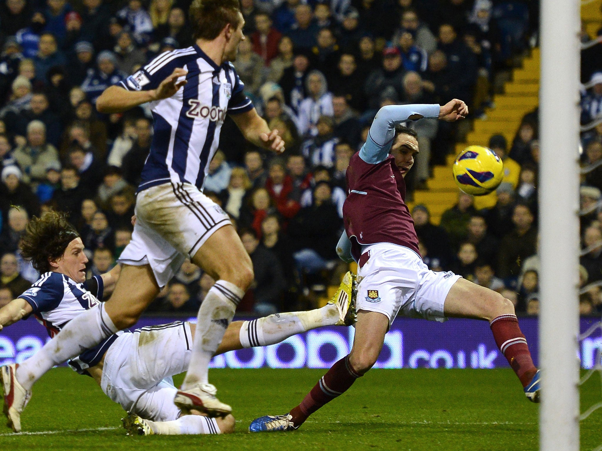 Matt Jarvis of West Ham lunges for the ball in one of many chances