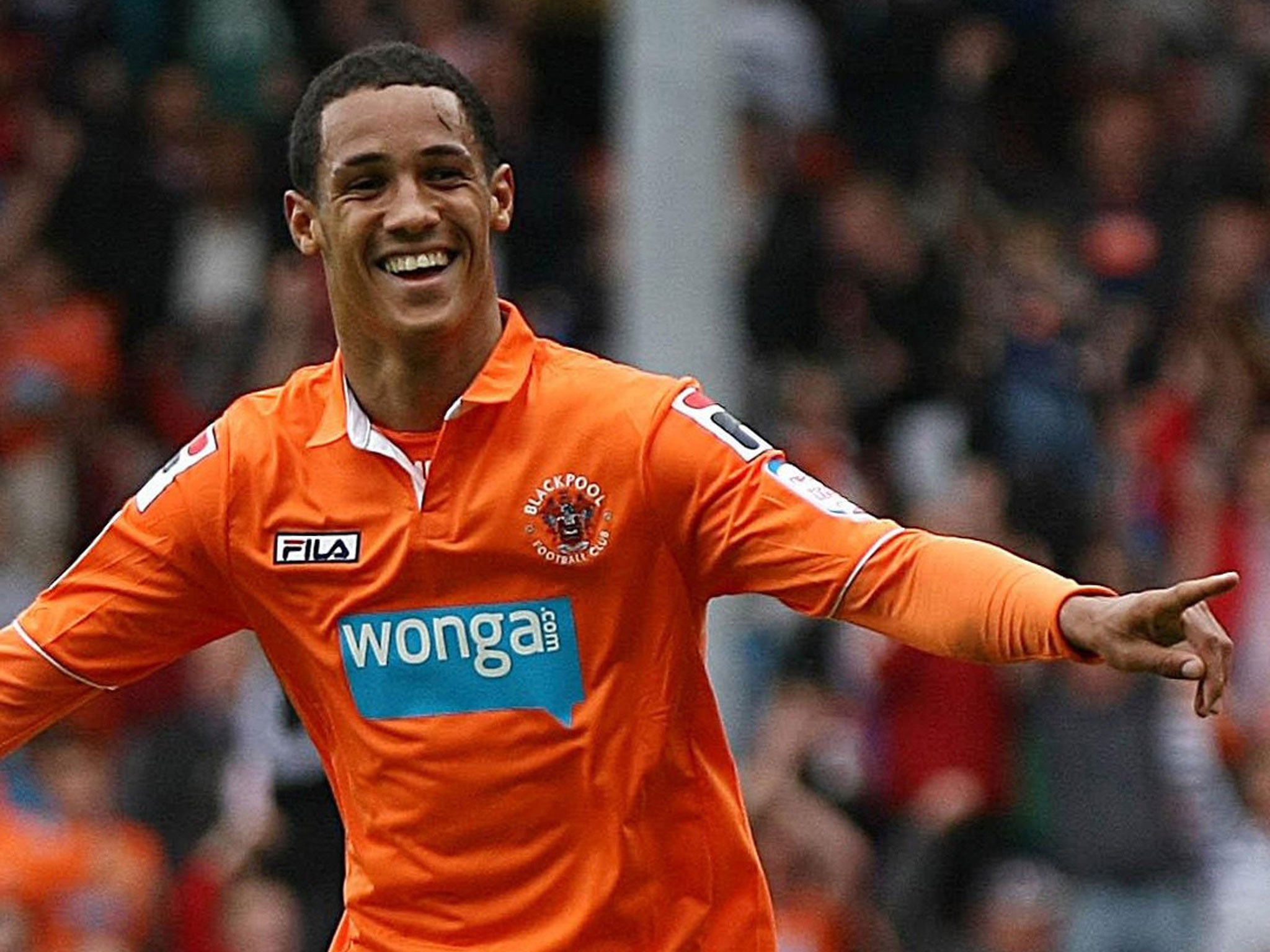 Blackpool manager Michael Appleton says Liverpool’s initial offer for Tom Ince is significantly short of his club’s valuation