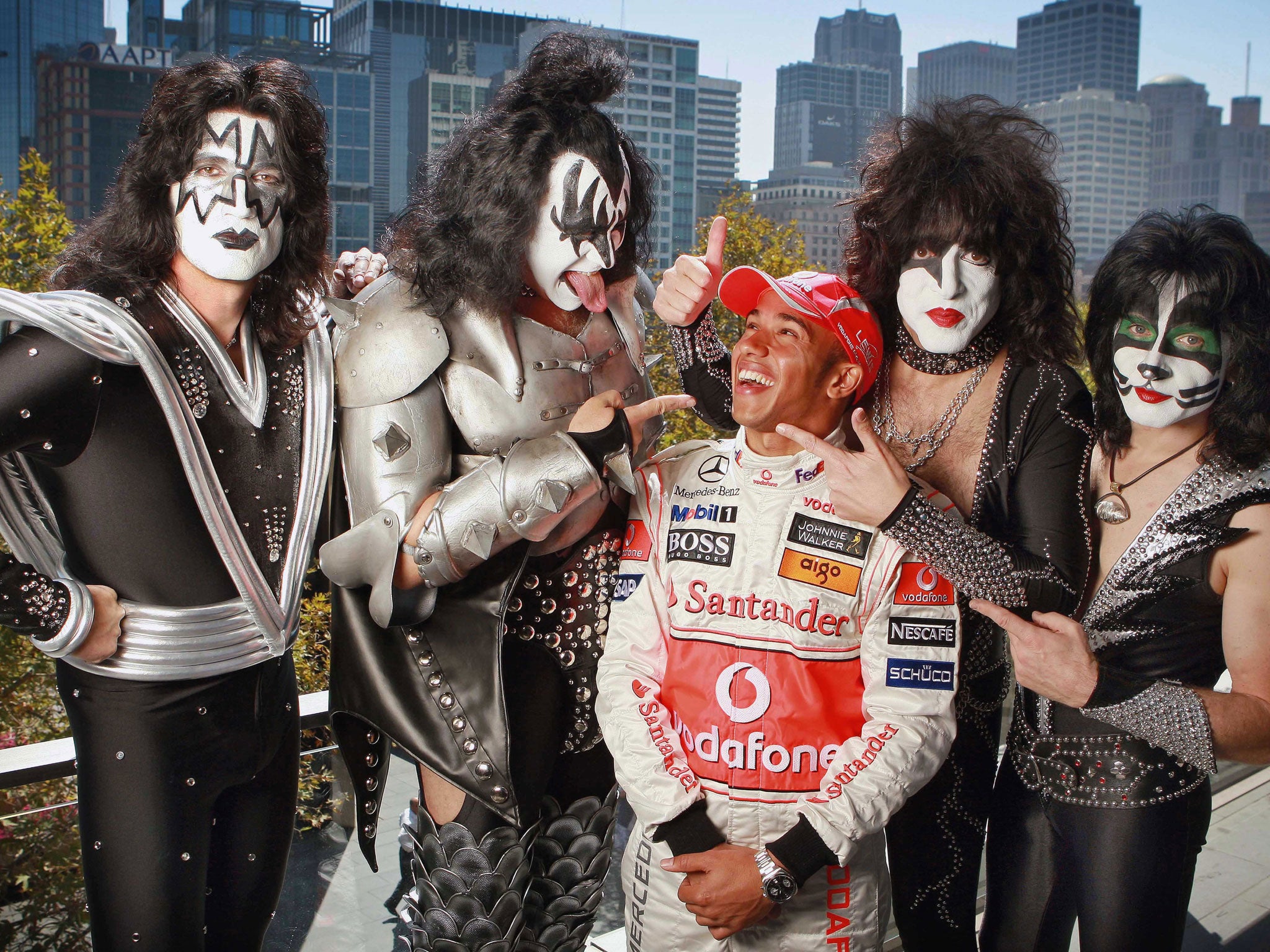 Lewis Hamilton meets his new team bosses at Mercedes ahead of the pipe-opening Melbourne GP