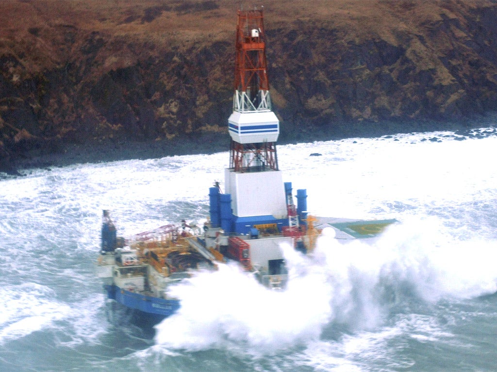 The drilling unit Kulluk ran aground near Alaska