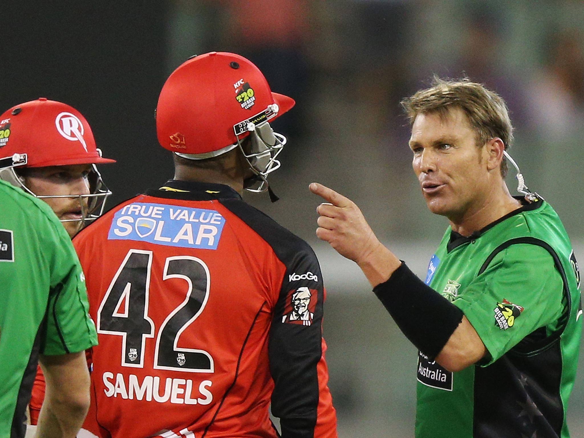 Shane Warne comes together with Marlon Samuels