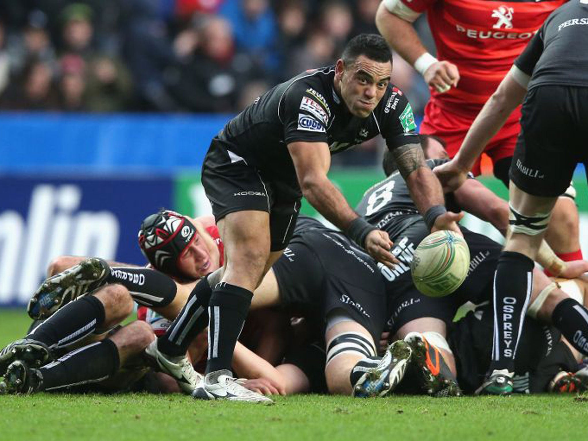 Kahn Fotuali’i in action for Ospreys